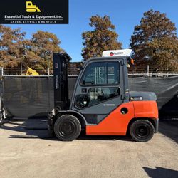 2019 Toyota 8FD40U 8,000lbs. 2-Stage Pneumatic Cab AC/Heat Diesel 4 Way Forklift