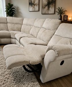 La-Z-Boy Reclining Sectional Sofa