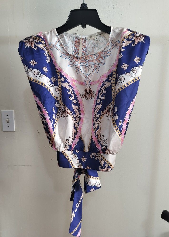 Elegant Crop Blouse w/ Back Bow. Size S