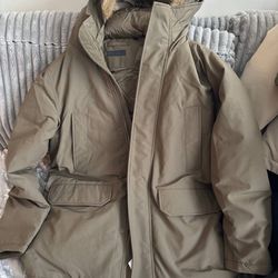 Brand New  Men’s Ultra Warm Hybrid Down Coat Uniqlo 50% OFF