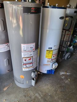 Gas Water Heater 50 gal in good condition and Warranty Works Great 19th Ave And Baseline