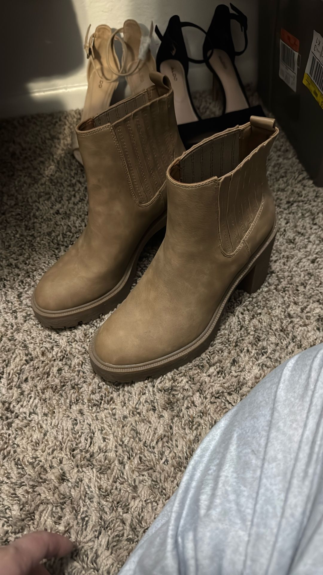 women's boots size 7.5