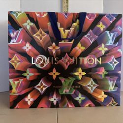 AUTHENTIC LOUIS VUITTON STORE BAG