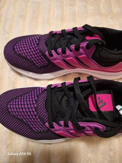 Adidas women shoes size 5.5