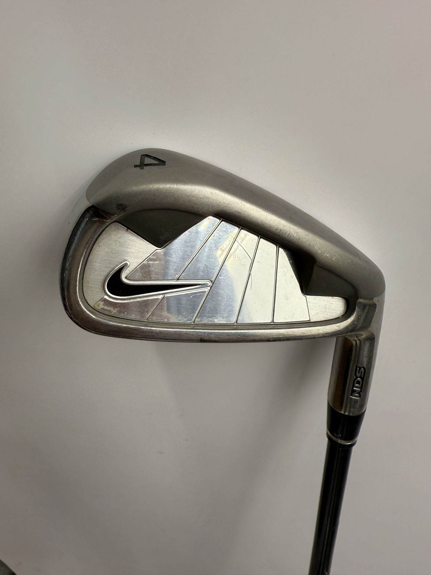 Nike NDS Iron Regular Flex Fujikura Graphite Shaft Right Handed