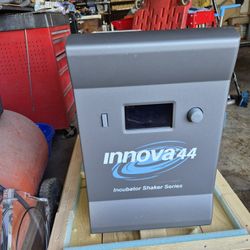 Innona 44r Shaker Refrigerated Cabinet 