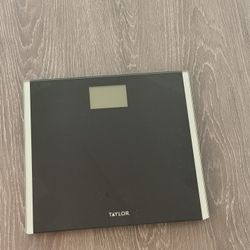 Digital Weight Scale — Good As New