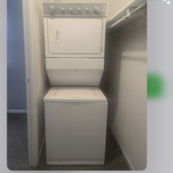 Small washing machine dryer combo