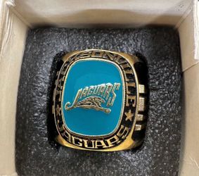 VINTAGE 1993 JAGUARS BANNED LOGO PAPERWEIGHT