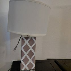 Safavieh Garden Lattice Table Lamp 