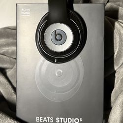 Beats Studio3 Wireless Noise Cancelling Headphones with Apple W1 Headphone Chip- Matte Black