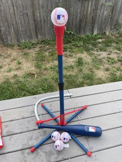 Franklin MLB Batting Kids T-Ball Set