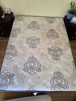 Serta  Pillow Top Mattress - Queen
