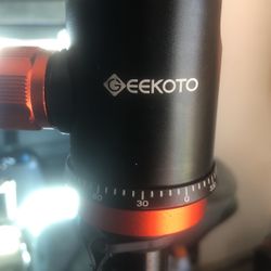 GoPro Hero 4 With Tripod