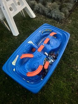 Hot Wheels track