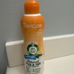 Tropiclean Flea & Tick Dog Shampoo