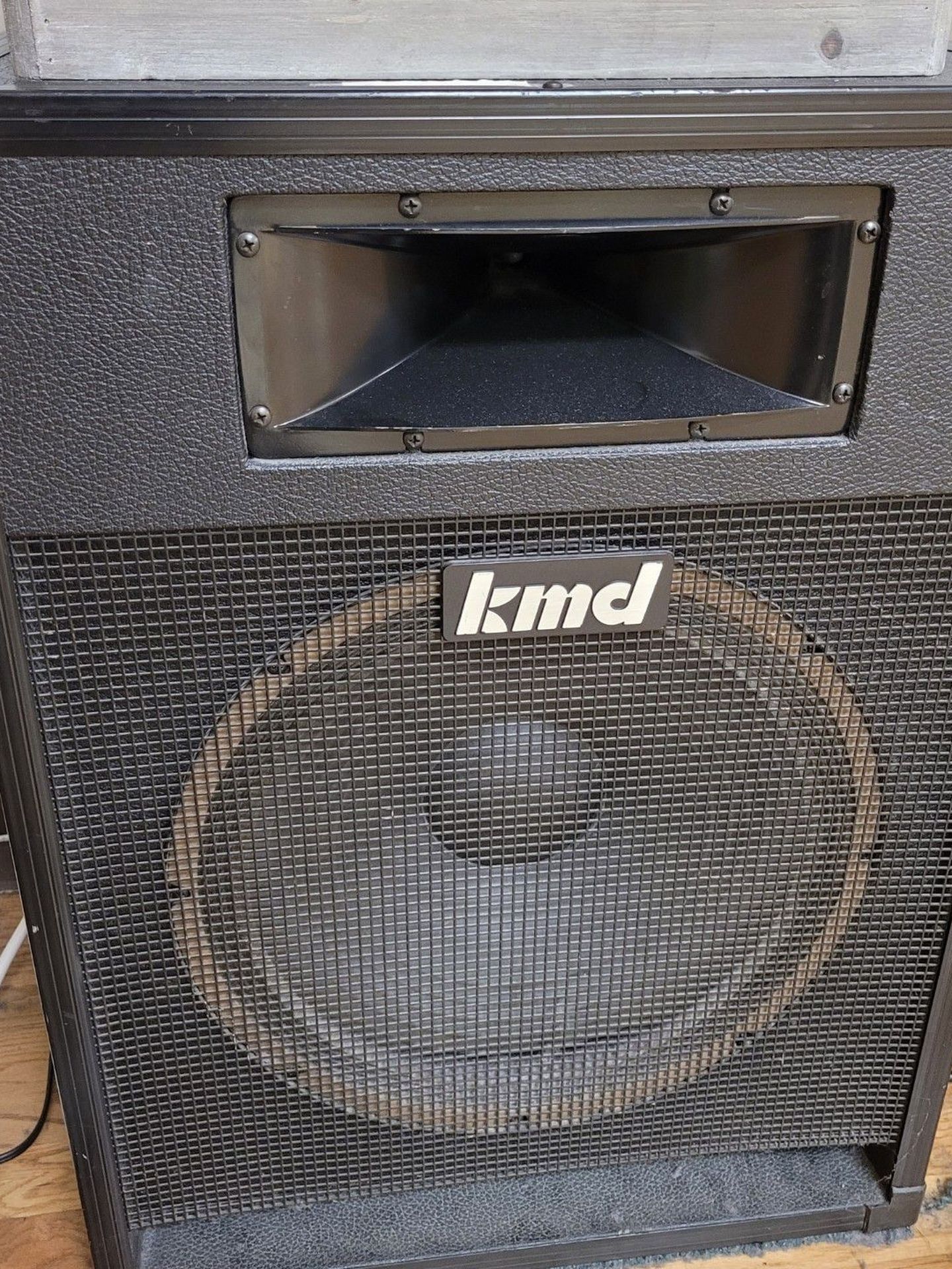 Speakers & amplifier KMD