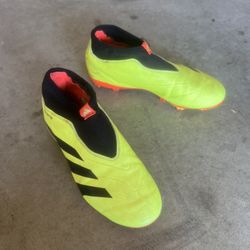 Adidas Soccer Cleats - Kids 4y