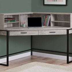 Funderburg Corner Desk with Hutch for Sale in Los Angeles CA
