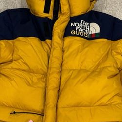 Gucci Winter Hood Jacket , Medium Size 
