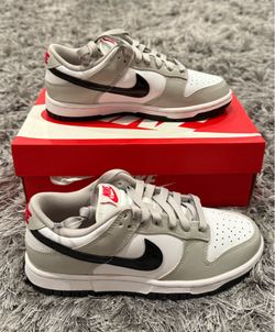 Nike Dunk Low Light Iron Ore. Womens 6.5