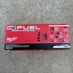 Milwaukee M-12 Installation Drill Driver Complete Tool Kit