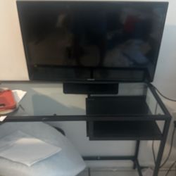 27 Hinches S-Mart Samsung TV W Remote Control