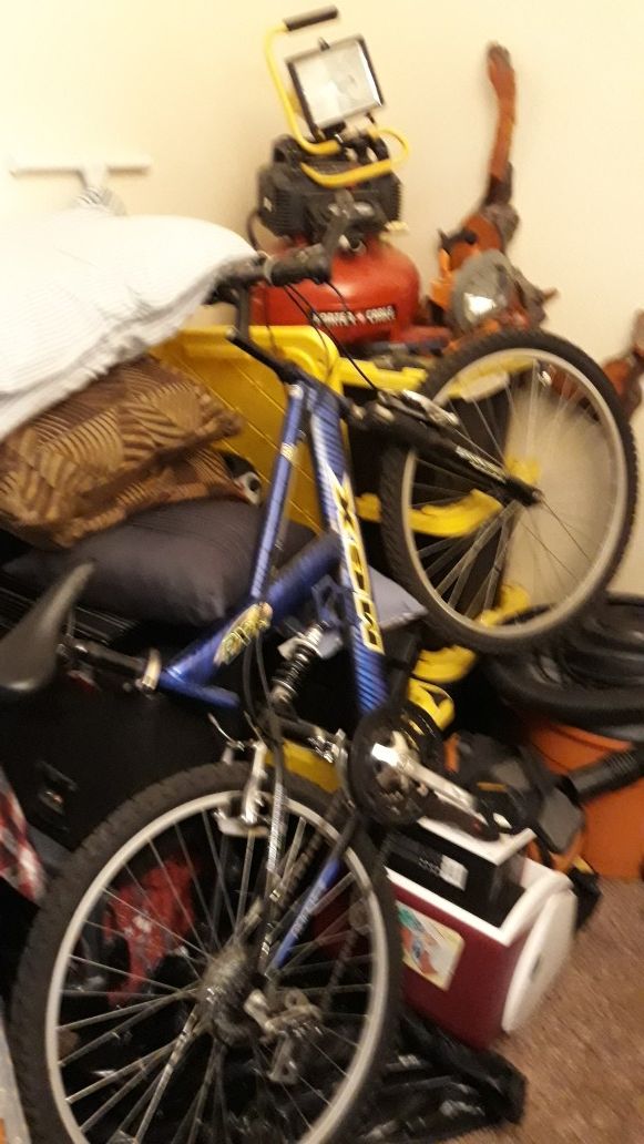 New bike cost 225 at Walmart, will sell today for 90 dollar's