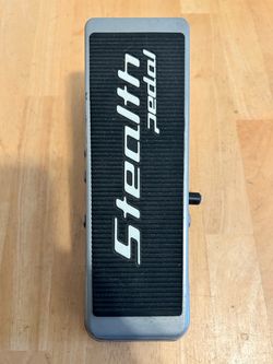 IK Multimedia Stealth Pedal Guitar Interface