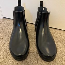 Hunter Chelsea Blue quilted short boots size 9