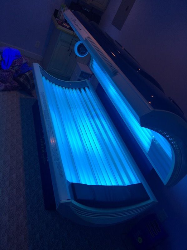 SunStar ZX30 3F Tanning Bed (220v)