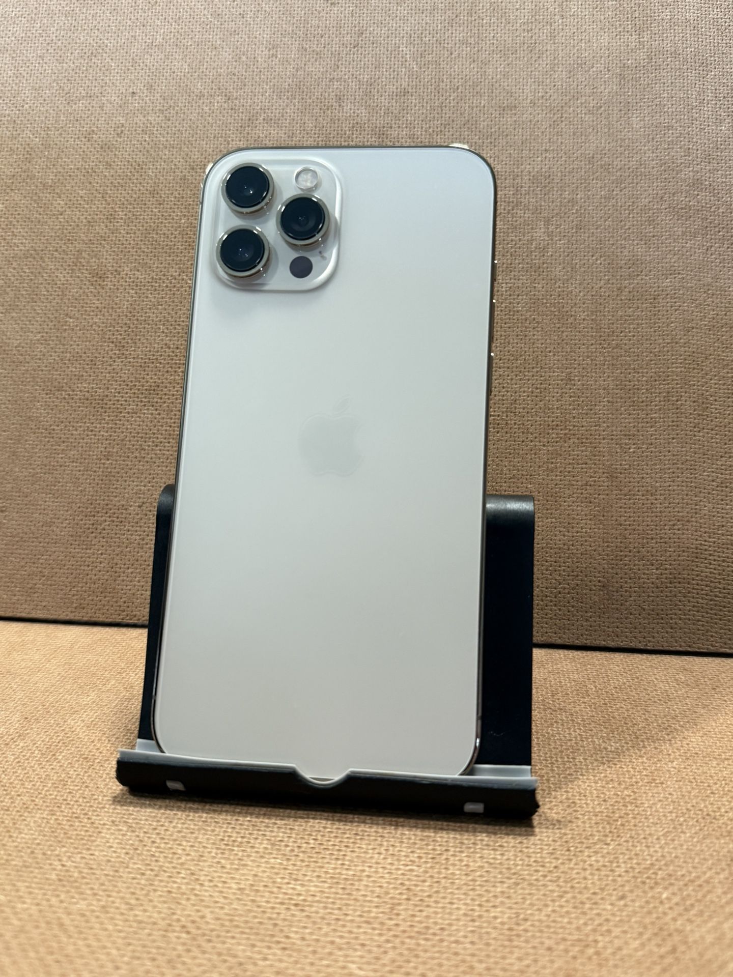 IPhone 12 Pro Max 256gb gold Att or cricket