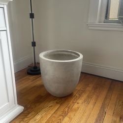 18’ Diameter Concrete Round Indoor/Outdoor Large Planter