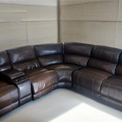 Home Meridian Ashley  6-Piece 3 Seat Power Leather Reclining Sectional Brown Retail $2999
