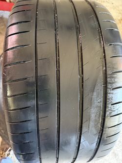 275/35R18 one used tire michelin 