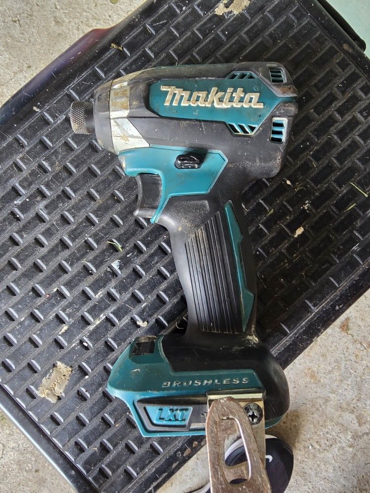 Makita 18 Volt Impact Gun