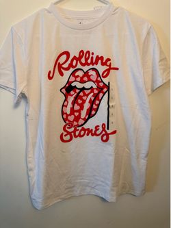 White graphic tee