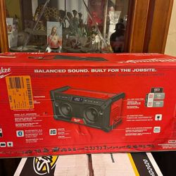 Milwaukee speaker m18