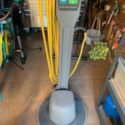 Professional 20in Tennant Floor Scrubber/Polisher