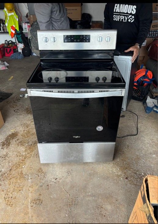 Stainless And Black Whirlpool Flat Top