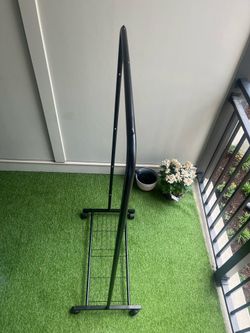 Clothing rack NEVER USED