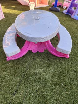 DISNEY Princess picnic  tables and benches
