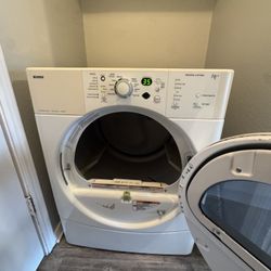 Wash And Dryer 