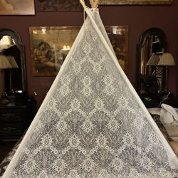 72” Lace Tepee 