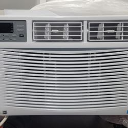 RCA 12,000 BTU 115V Window Mounted Air Conditioner & Dehumidifier