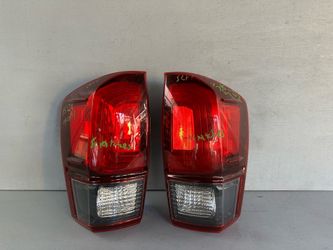 2016 2017 2018 2019 2020 2021 2022 2023 TOYOTA TACOMA REAR LEFT & RIGHT TAIL LIGHTS OEM