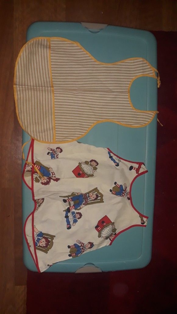 Free Vintage Child's Smock and Raggedy Ann Shirt