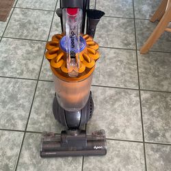 Dyson DC40