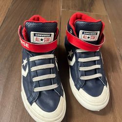 Boys Converse All-stars  Size 1