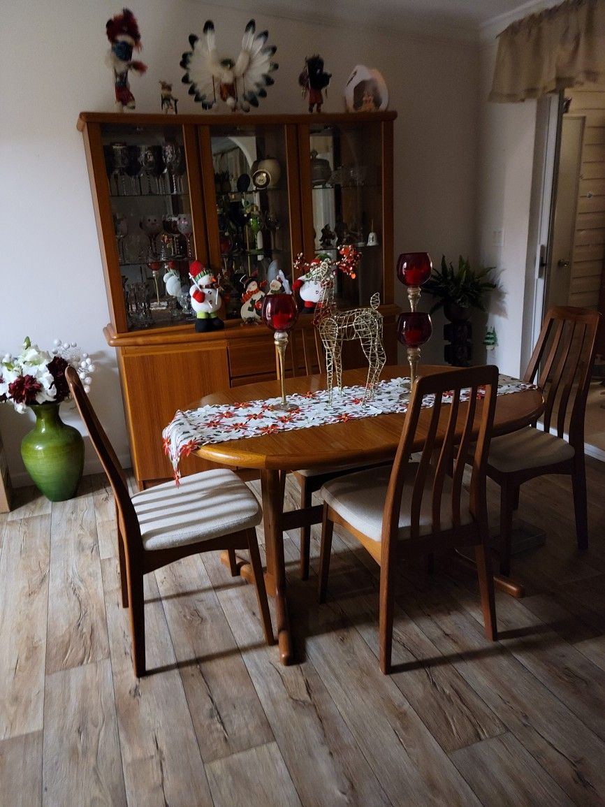 Benny and Linden Mid-century Modern Teak Dining Table and Hutch from Denmark